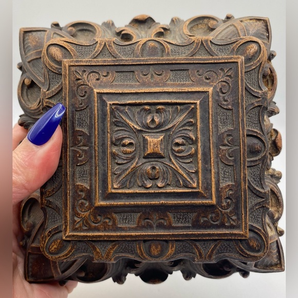 Syroco Art Products Ornate Lidded Wood Box Antique - Picture 6 of 8